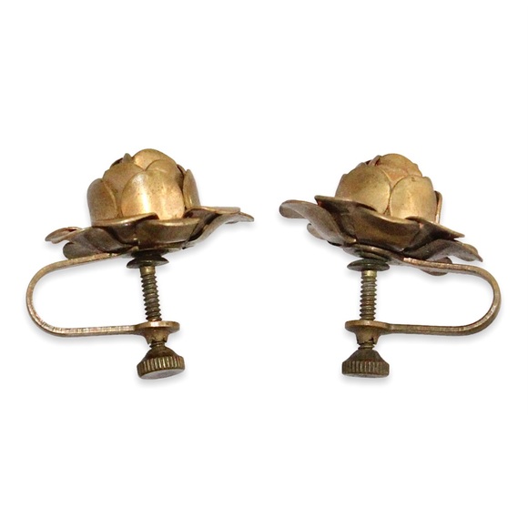 Vintage Brass Rose Flower Screw Back Earrings 3D Floral Clip On - Picture 2 of 3